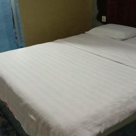 Tabin Lodge Budget Stay Lahad Datu Bagian luar foto