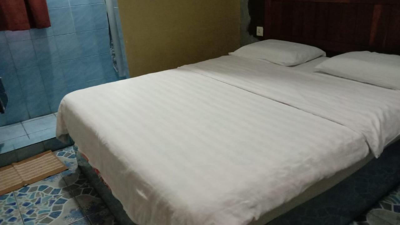 Tabin Lodge Budget Stay Lahad Datu Bagian luar foto