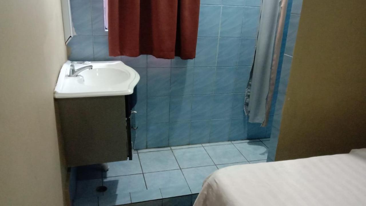 Tabin Lodge Budget Stay Lahad Datu Bagian luar foto